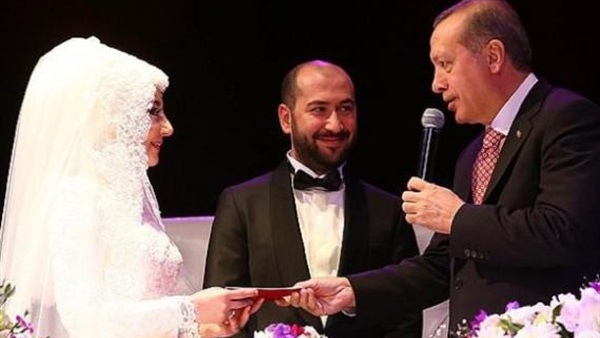تعرف على وصية «أردوغان» لابنته العروس 