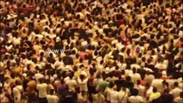 بالفيديو.. وايت نايتس يهتف: «كاس إفريقيا بين إيدينا»