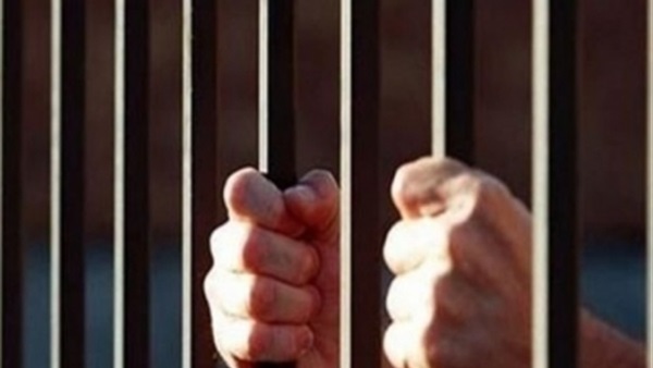 حبس سائق لتعديه على عريف شرطة وضربه بمفك بأوسيم
