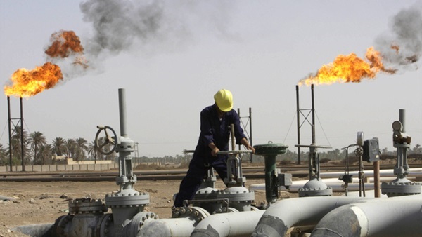 روسيا تبحث إنشاء محطة للنفط والغاز بمنطقة قناة السويس