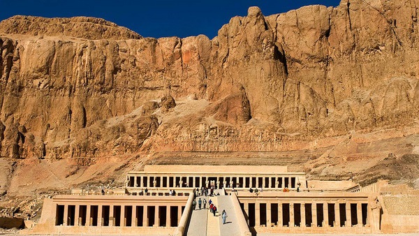  «عمليات الأقصر»:فتح لجنتى أسنا وأرمنت بعد وصول القضاة