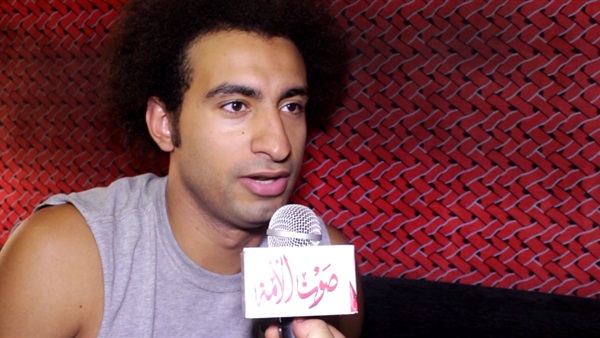 بالفيديو والصور..«على ربيع » يكشف كواليس أزمته مع الاعلام  : انا مش غبى عشان ازعل الصحفيين مني .. تربيت في منطقة ناسها جدعان ونعرف الاصول .. وظيفتي اضحك الناس ..وليس كل ما ينشر صحيح