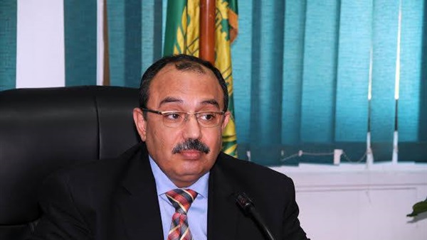 «عبد الظاهر» يجتمع بنواب البرلمان والتنفيذيين لحل مشاكل الإسكندرية