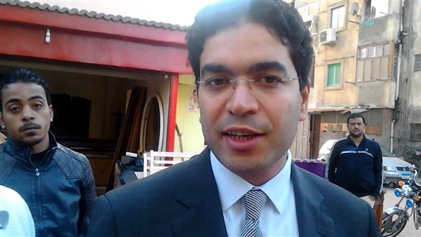 «نائب دمياط» يبحث مع صيادي قرية شطا الاعتداءات المسلحة عليهم