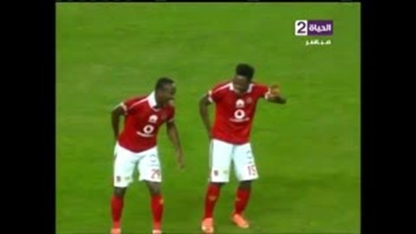 بالفيديو..شاهد رقصة الانتصار بين ماليك ايفونا وجون انطوي