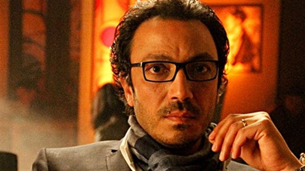 طارق لطفى يستعد لمسلسل "الوجوه"