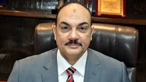 محافظ القليوبية يستقبل رئيس الهيئة القومية للبريد