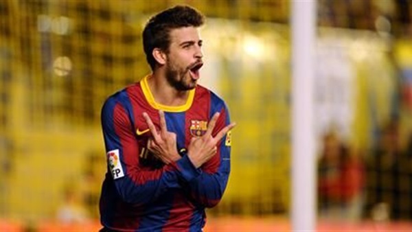 بيكيه يفتح النار مجددًا على ريال مدريد