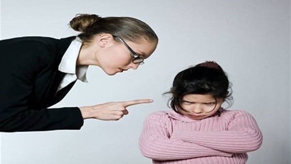 الإساءة للطفل تؤثر على علاجه من الاكتئاب