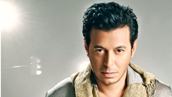 مصطفى شعبان فى الساحل الشمالى بسبب «أبو البنات»