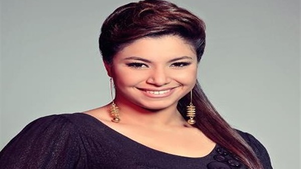 بالصور... نسمة محجوب تتسلم جائزة «صاحبة السعادة»
