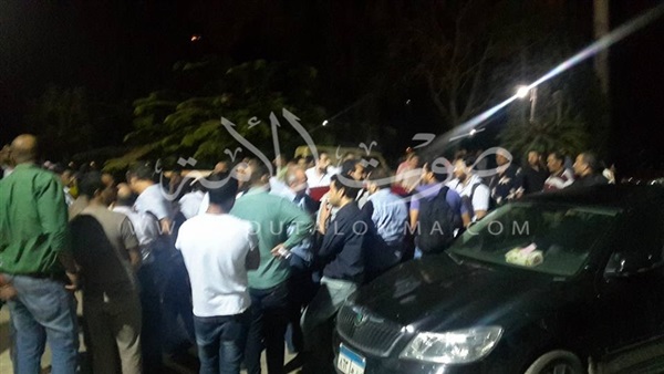مشدات أمام لجنة العامة بالدقى والعجوز