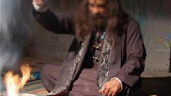 5 جرائم هزت الدقهلية في «24 ساعة» .. سقوط دجال يعاشر السيدات بزعم «فك السحر» .. «ربة منزل» تلقي بحماتها من فوق السلالم .. إصابة مصري بطلق نارى في ليبيا .. وظهور مستريح جديد أبرزهم