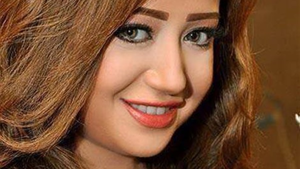 ريهام عبد الحكيم تغنى لـ«الأسطورة»