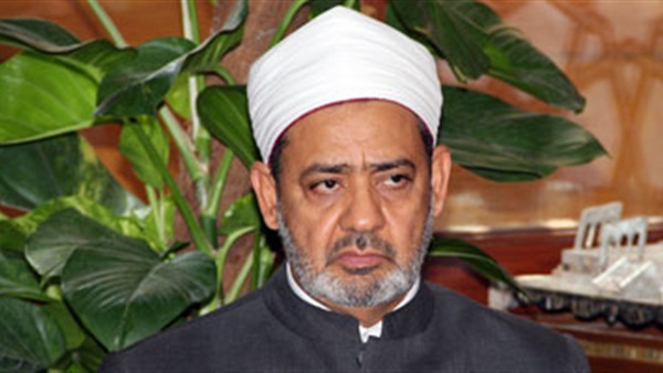 شيخ الأزهر يزور مسرح الباتاكلان في باريس