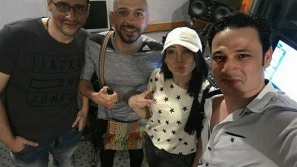 بالصور.. الظهور الأول لـ«ساندي» من داخل الاستوديو