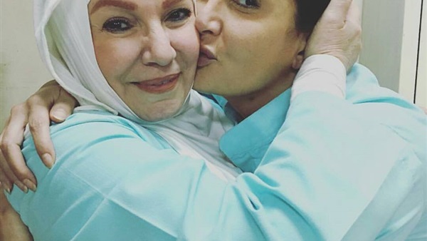 بالصورة.. كواليس جديدة تجمع بين غادة عبد الرازق ومشيرة إسماعيل