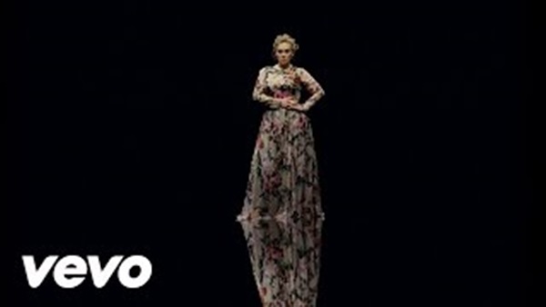 بالفيديو.. كليب «send my love» لـ«أديل» يحقق 10 ملايين مشاهدة
