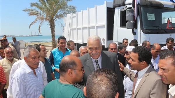 وصول 5 سيارات «مكابس» لتدعيم منظومةالنظافة بالسويس