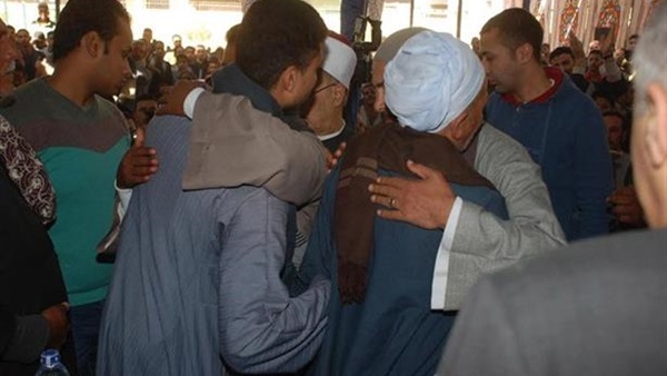 «الكفن» ينهي خصومة ثأرية بين عائلتين ببني سويف