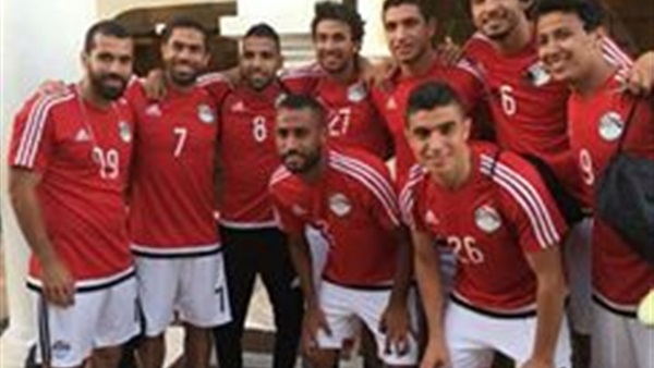 صورة.. لاعبو الأهلي في مران المنتخب قبل إستبعاد «عاشور»