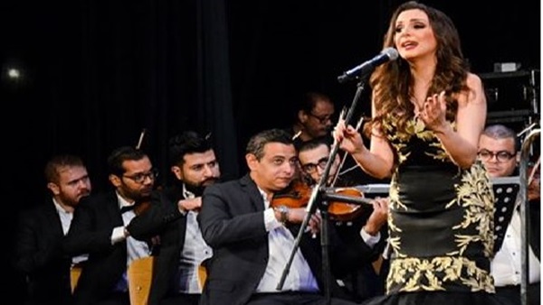 بالفيديو والصور.. «أنغام» تشعل جمهور حفلة جامعة مصر