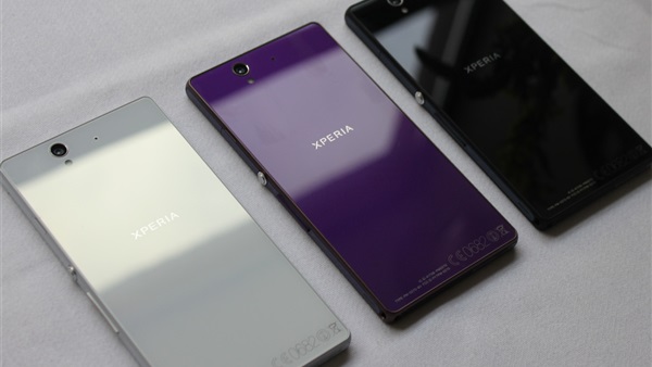 سوني تكشف عن طريق الخطأ عن صور هاتف Xperia E5