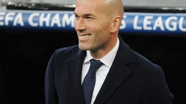 «ديشامب»: زيدان قام بعمل كبير مع ريال مدريد 