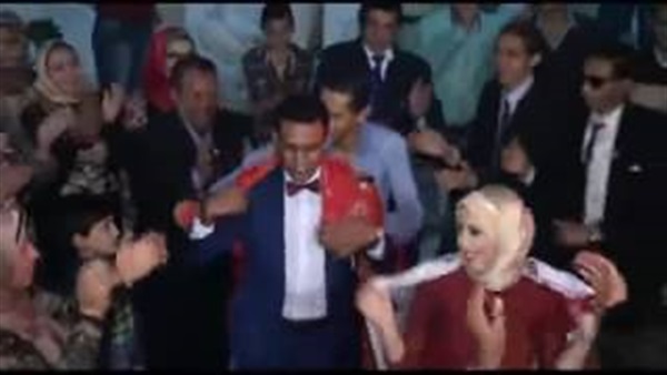 بالفيديو.. حفل خطوبة يتحول لمظاهرة تشجيع «أهلي وزمالك»