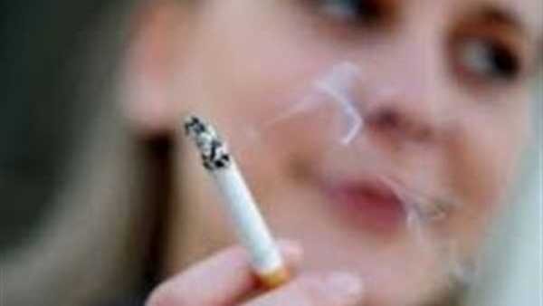 دراسة: التدخين يؤدي الى زيادة الوزن عند النساء البدينات