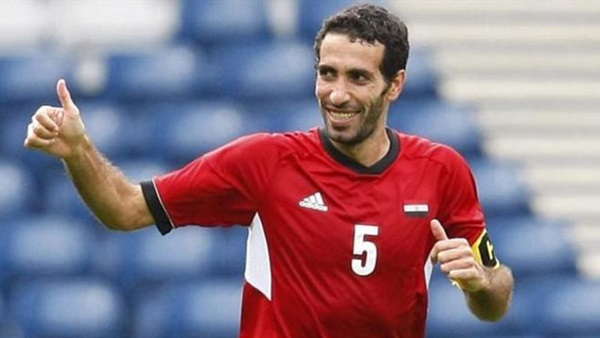 «أبو تريكة» يتوج بلقب «أسطورة الكرة العربية»