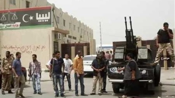 الحكومة الليبية تتعهد بمواصلة التصدي للإرهاب ودعم الجيش
