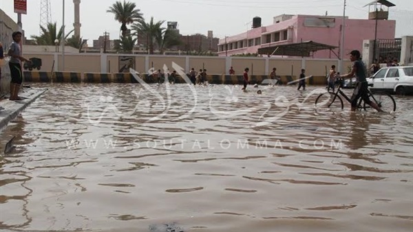 بالصور.. انفجار خط مياه منطقة«جديلة» فى الدقهلية