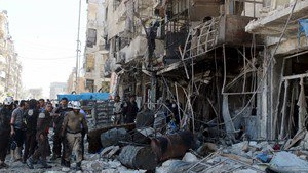 غارات كثيفة على حلب وضوء أخضر للأمم المتحدة لإدخال المساعدات