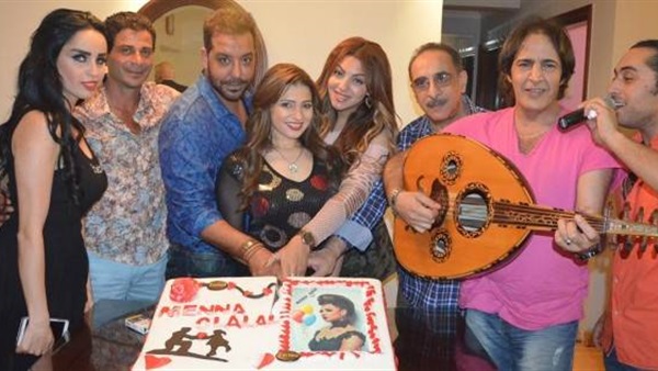 بالصور.. نجوم الفن يشعلون حفل عيد ميلاد «منة جلال»