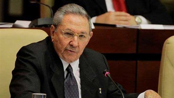 كاسترو يعلن عدم مشاركة كوبا بـ"منظمة الدول الأمريكية" تضامناً مع فنزويلا