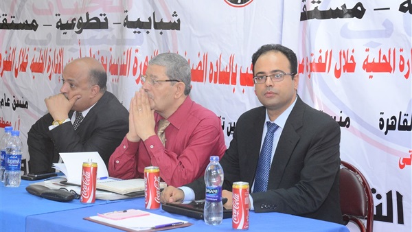 بالصور.. «المحليات للشباب» تحتفل بتخرج 80 كادر سياسي بـ«الوايلي والظاهر»