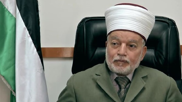 مفتي فلسطين: غدًا الإثنين أول أيام شهر رمضان مبارك