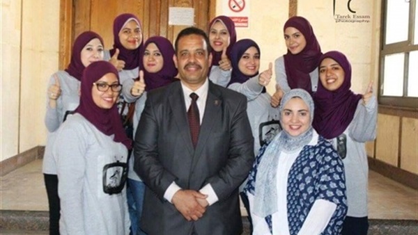 إعلام عين شمس يحتفل بعرض مشروعات التخرج 