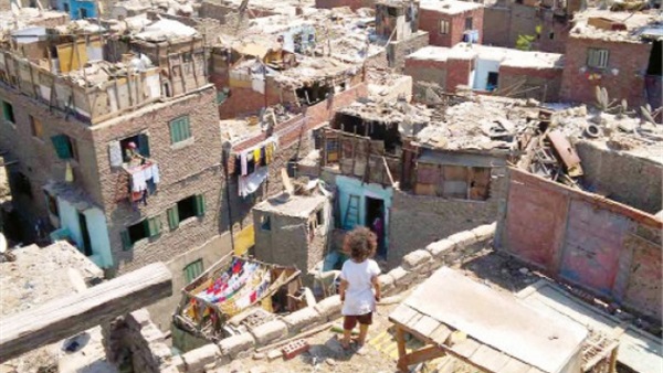 عمرو أديب: حل مشكلة العشوائيات يحتاج وقتا طويلا