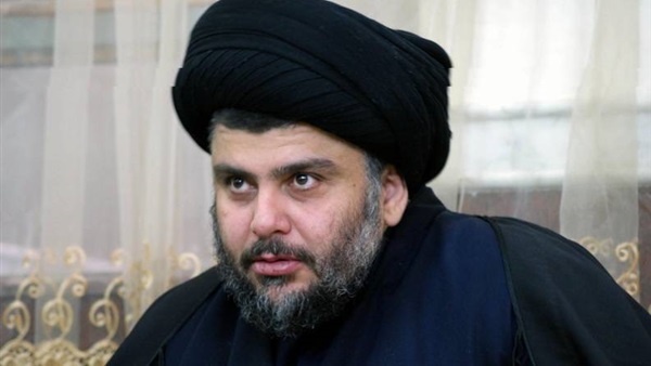 الصدر منتقدًا المالكي: "اللي بيته من زجاج لا يرمي الناس بالحجر"  