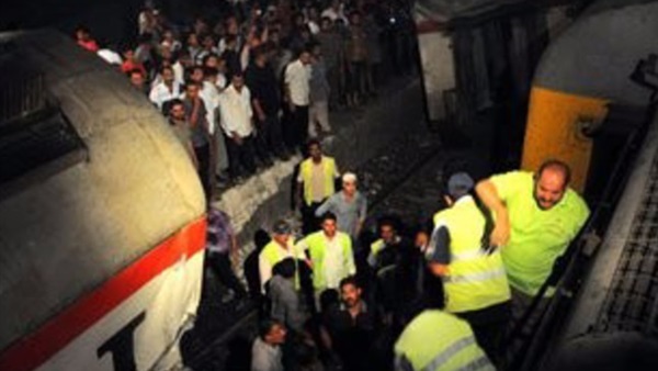 انتقال قوات الأمن والإسعاف إلى موقع حادث قطار بني سويف