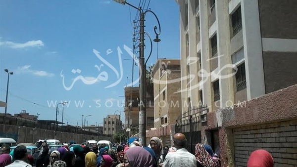 بالصور.. طلاب الثانوية بالقليوبية: الامتحان في مستوى الطالب المتوسط