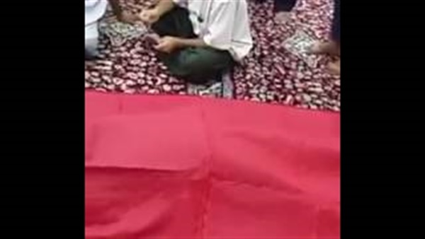 بالفيديو.. وفاة رجل بعد صلاة العشاء بأحد مساجد مكة