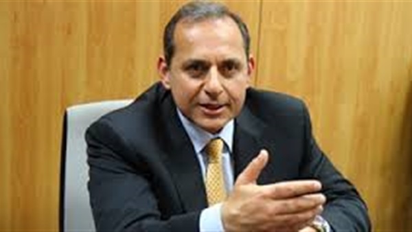 «الأهلي المصرى» يوقع قرضا مع شركة «أنربك» للتكرير والبتروكيماويات