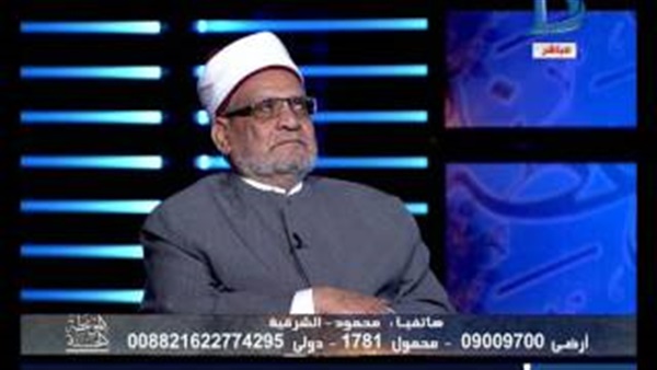 بالفيديو.. شاب يهدد بـ«الانتحار» على الهواء
