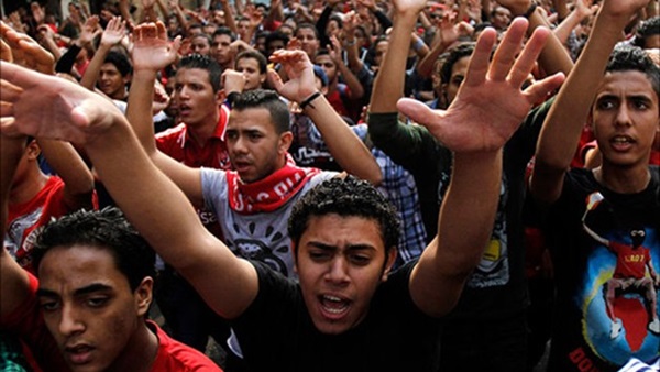 4 مقترحات لتعديل قانون التظاهر.. «المحافظين» يطالب باستبدال 6 مواد.. «الجيل» يقترح تعديل 11 مادة.. «القومي لحقوق الإنسان» إلغاء 3 مواد وتعديل 11 أخرى.. والتأكيد على إلغاء الحبس والاكتفاء بالغرامة