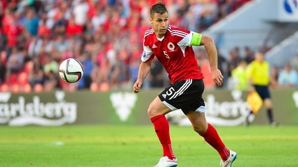 «يورو 2016».. أول طرد في البطولة من نصيب لاعب منتخب ألبانيا