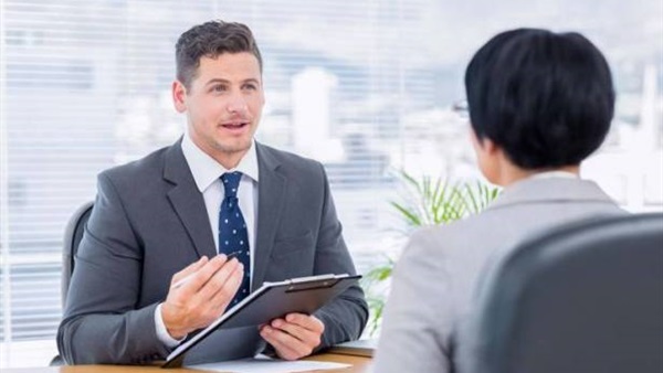 5 عبارات تحرمك من الوظيفة