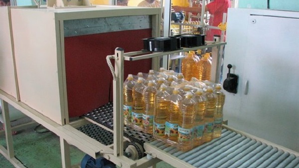 ضبط مصنع زيت طعام بدون ترخيص بشبرا الخيمة